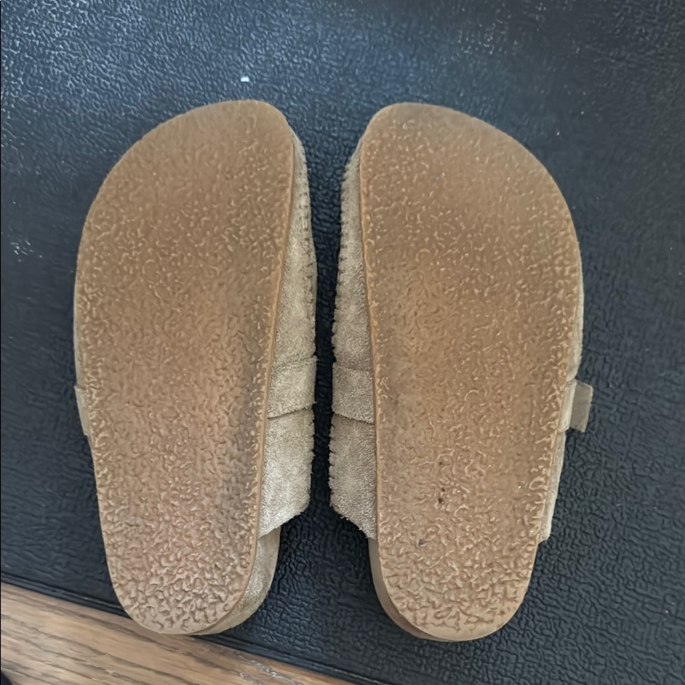 Tan Suede Slip-On Sandals Re/Done 70’s Moccasins Slides - Picture 2 of 4